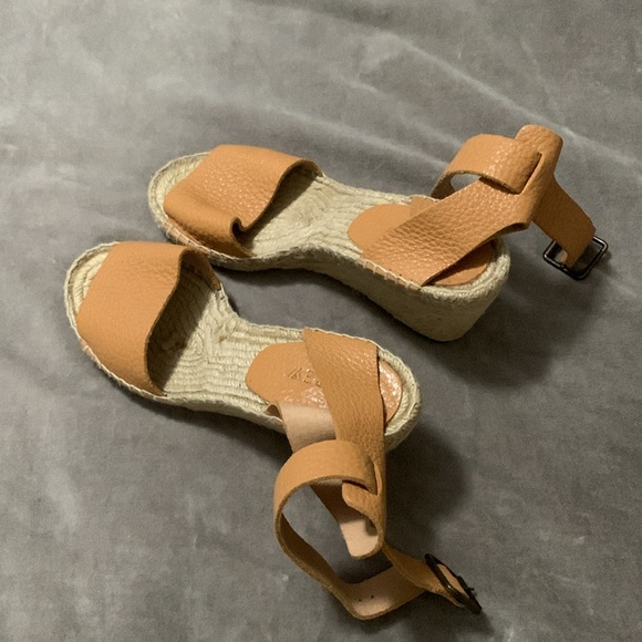 Jcrew 9 leather wedge - Picture 2 of 12